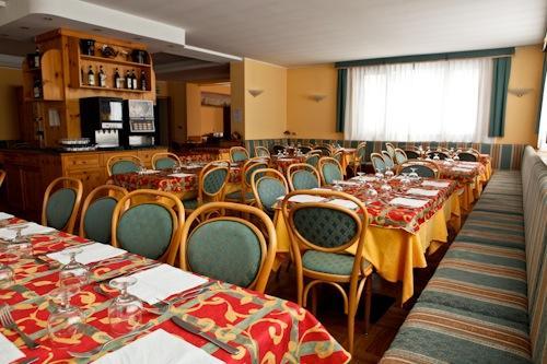 Hotel Posta Aprica Buitenkant foto