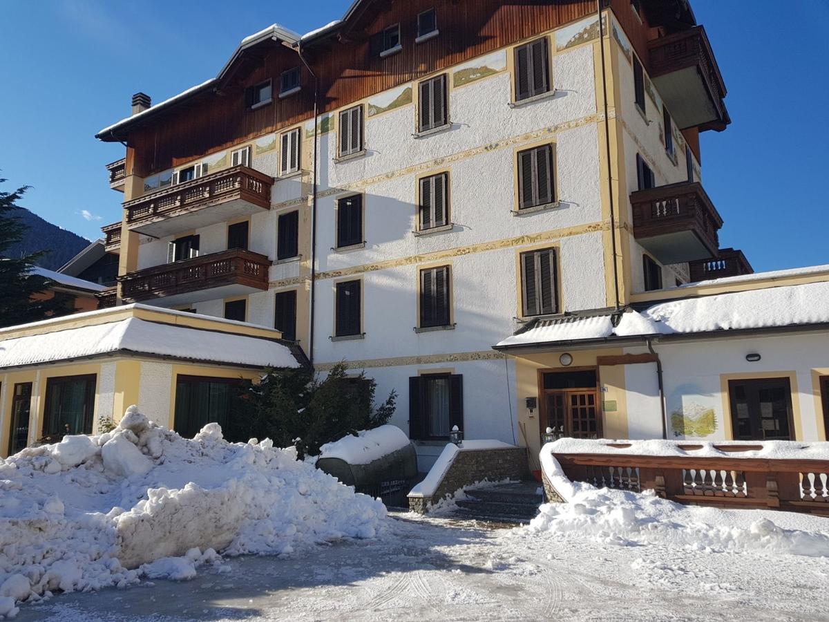 Hotel Posta Aprica Buitenkant foto